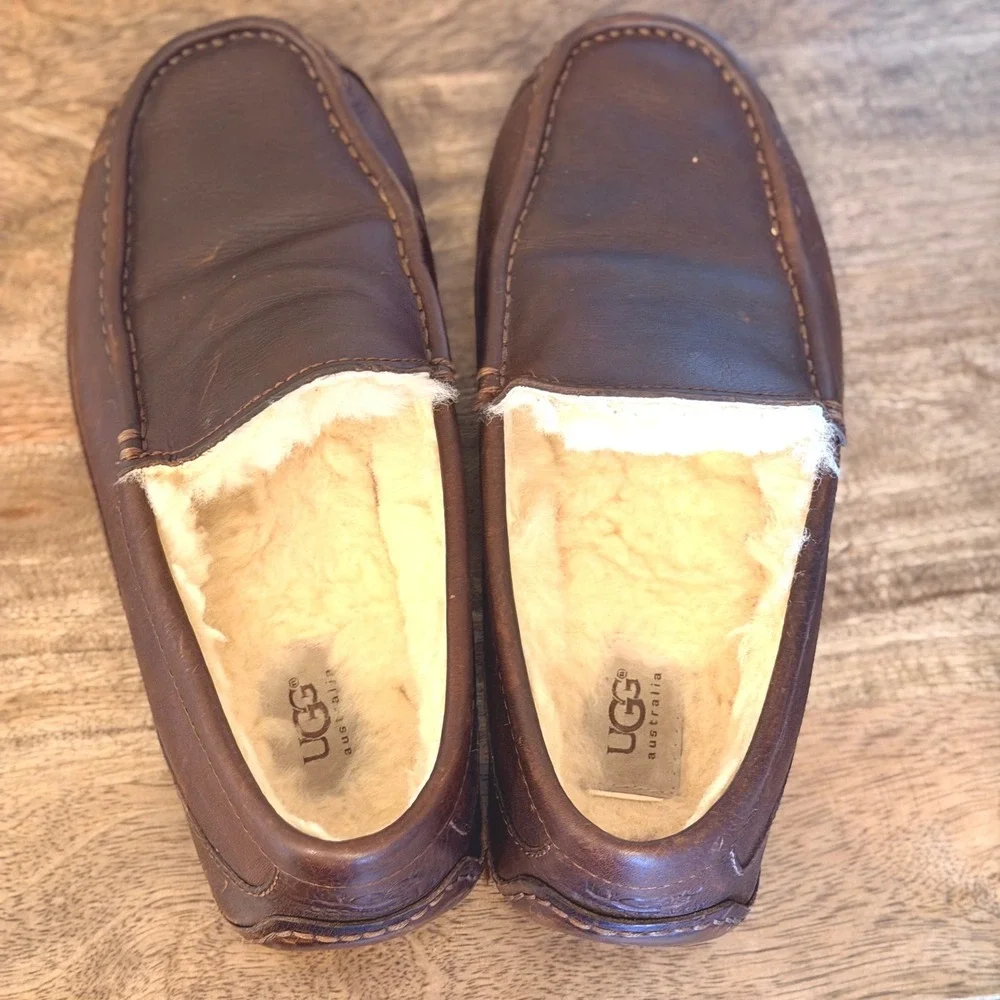 UGG Ascot Moccasin Slippers Mens Brown‎ Shearling Lined Leather Approx SZ 9 10